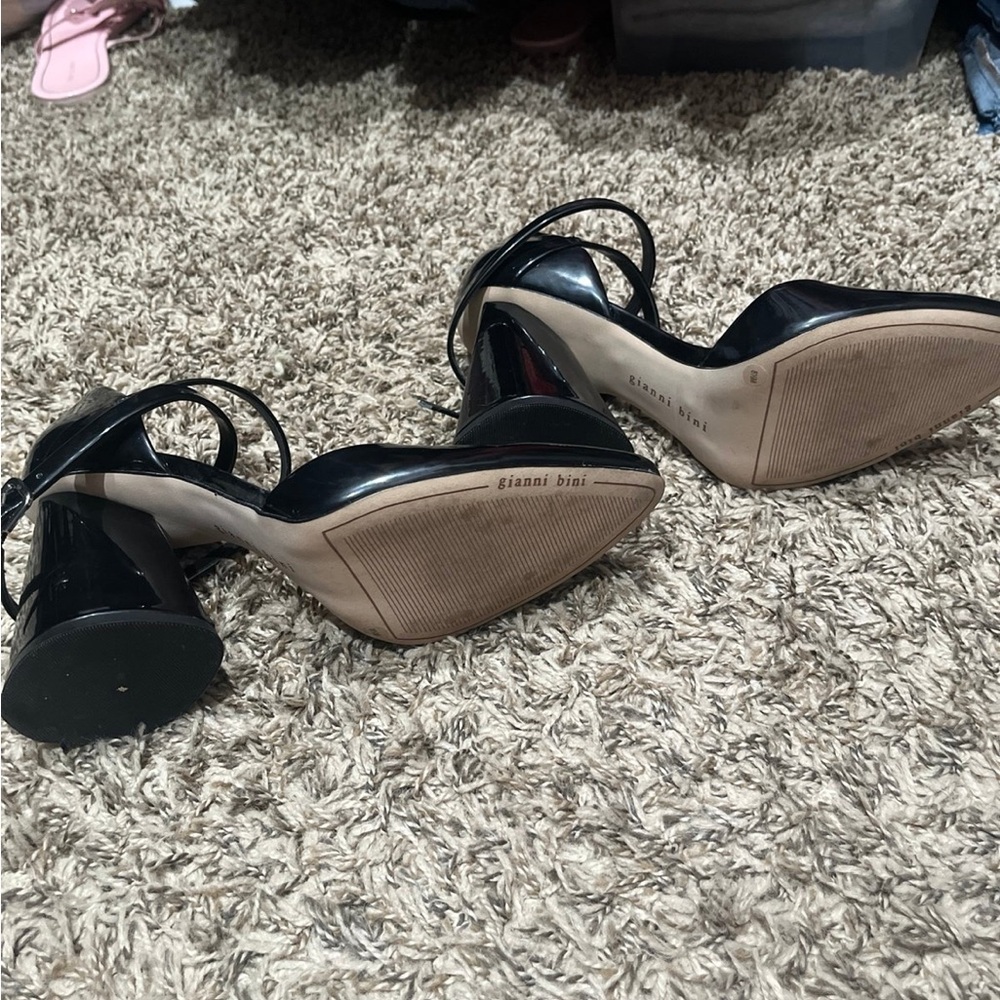 Gianni Bini Black Patent Heels - Picture 2 of 4